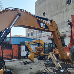 Excavatrice d'occasion Cat 320d2 en bon état à bas prix et de bonne qualité pour Offre Spéciale à Shanghai - Product Image 5