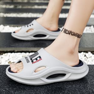 รองเท้าแตะผู้ชายนุ่มพิเศษพร้อมดีไซน์สลักรองเท้าชายหาดกลางแจ้งของผู้ชายรองเท้าแตะกันลื่นสำหรับนักเรียนรองเท้าแตะ - Product Image 2