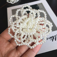 Nouveau doux perles perlées à la main perle flore Applique mariage robe de mariée goutte accessoires fleur Patch pour robes boucle d'oreille vêtements
