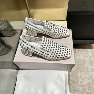 Chaussures Jimmy tendance et élégantes en cuir de haute qualité avec œillets métalliques, respirantes et respectueuses de la peau - Product Image 3