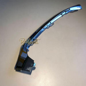 Nuevo parachoques inferior delantero moldura de labio derecho A2058851474 2058851474 para <span class=keywords><strong>mercedes</strong></span>-benz W205 <span class=keywords><strong>C180</strong></span> C200 C250 C300 AMG C43 C63 AMG - Product Image 2