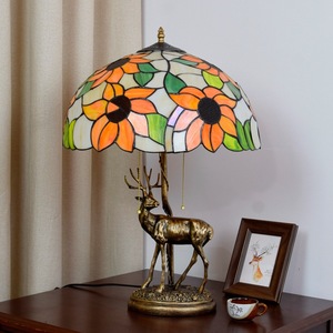 Lampe de bureau en résine à led, lumière naturelle nordique, modèle original, mosaïque vitrail, lampe de Table - Product Image 2