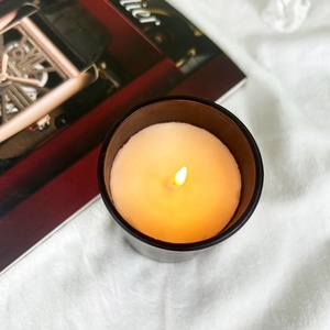 Vela perfumada <span class=keywords><strong>de</strong></span> cera <span class=keywords><strong>de</strong></span> <span class=keywords><strong>soja</strong></span> vertida a mano con logotipo personalizado en el tarro <span class=keywords><strong>de</strong></span> <span class=keywords><strong>vasos</strong></span> blanco y negro esmerilado - Product Image 6
