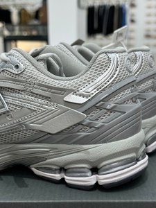 Chaussures de sport unisexes tendance en cuir véritable de haute qualité, à lacets, résistantes aux chocs et antidérapantes, à semelle épaisse - Product Image 5