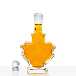 Bouteille en verre exquise en forme de feuille d'<span class=keywords><strong>érable</strong></span> personnalisée pour spiritueux, vodka, whisky, gin, brandy, <span class=keywords><strong>rhum</strong></span>, 500 ml, 700 ml, 750 ml, LGG-859 - Product Image 1