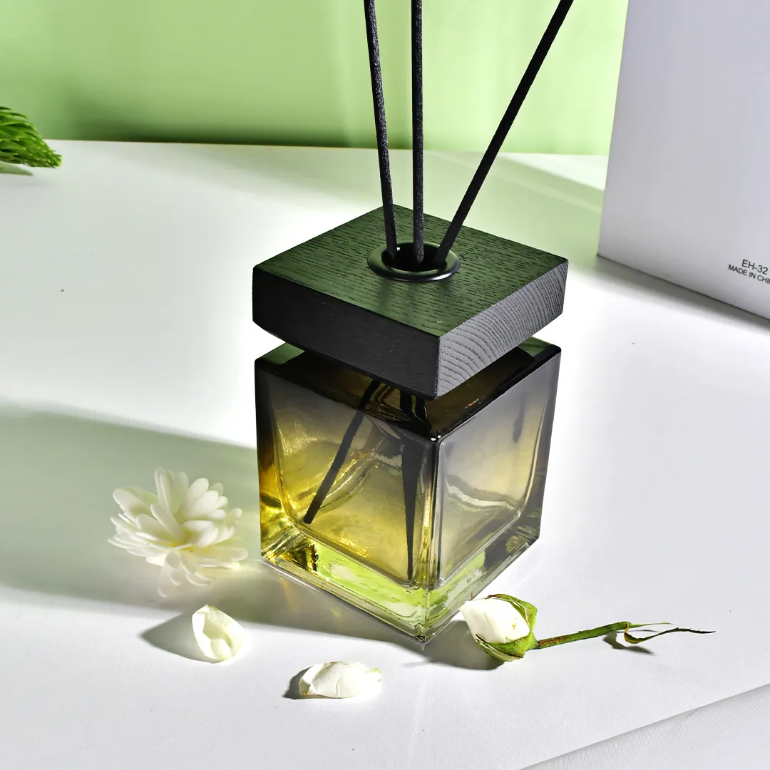 Wholesale Luxury Home 200ml Empty Square Aroma Reed Diffuser Glass Bottle