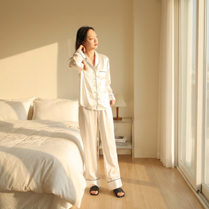 Ensemble de pyjamas en soie de mûrier 100 % <span class=keywords><strong>pure</strong></span> avec logo personnalisé pour femmes, robe de chambre de luxe en soie, vêtements de nuit et de détente, chemises de nuit - Product Image 1