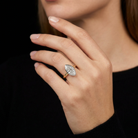 Anillo de Compromiso de Oro de 14k en Dos Tonos con Corte Marquise Cultivado en Laboratorio, Anillo de Boda Minimalista con Solitario, Regalo de Joyería Fina para Mujer