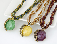 Collier chaîne bohème vintage avec pendentif en cristal et strass, cordon tressé, plaqué or antique, bijou ethnique tendance