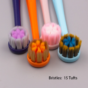 แปรงสีฟันขนนุ่ม หัวเล็ก แปรงสีฟันแบบใช้มือสำหรับผู้ใหญ่ ขนแปรงไนลอน ใช้ในบ้าน 13.41 กรัม - Product Image 5