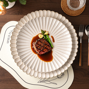 <span class=keywords><strong>Assiette</strong></span> en céramique de porcelaine à motif de <span class=keywords><strong>chrysanthème</strong></span> transformé en four rétro, vente directe d'usine Lelyi, <span class=keywords><strong>assiette</strong></span> exquise et écologique pour la maison - Product Image 6