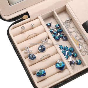 Logo personnalisé en cuir PU organisateur de <span class=keywords><strong>bijoux</strong></span> étui de rangement portable velours petit voyage étui à <span class=keywords><strong>bijoux</strong></span> <span class=keywords><strong>avec</strong></span> <span class=keywords><strong>miroir</strong></span> - Product Image 4