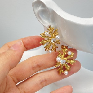 Pendientes de Aro Geométricos, Chapados en Oro de 18K, Acero Inoxidable, Impermeables y Antialérgicos, Estilo Clásico, Joyería de Moda - Product Image 5