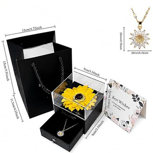 Cadeau unique pour elle, maman, petite amie : boîte de tournesols éternels avec collier « Tu es mon rayon de soleil » - Product Image 3