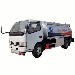 Camion-citerne à carburant CLW 4x2 5000 litres, citerne à carburant de 5 m³, mini-citerne de livraison de carburant - Product Image 1