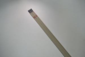 Varillas de electrodos de soldadura de carbono de alta calidad 6011 <span class=keywords><strong>Electrodo</strong></span> descendente vertical de celulosa para soldadura de tuberías - Product Image 3