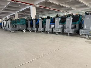 เครื่องขัดพื้นไฟฟ้าแบบนั่งขับสำหรับงานหนัก รุ่นใหม่ อัตโนมัติ สำหรับทำความสะอาดพื้นในห้างสรรพสินค้า โรงพยาบาล และคลังสินค้า - Product Image 4