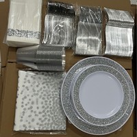 Assiettes en plastique bon marché en gros, design en dentelle creuse or rose, ensembles de vaisselle de fête, ensembles de vaisselle jetables dorés, 250 pièces