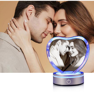 Décoration lumineuse en cristal d'amour sculpté <span class=keywords><strong>cadeau</strong></span> <span class=keywords><strong>de</strong></span> vacances <span class=keywords><strong>cadeau</strong></span> d'anniversaire <span class=keywords><strong>de</strong></span> <span class=keywords><strong>mariage</strong></span> Saint Valentin - Product Image 6