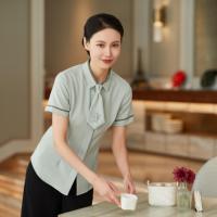 Cravate Cupidon personnalisée avec logo – Uniformes élégants pour serveurs et uniformes de restaurant rouges pour clubs
