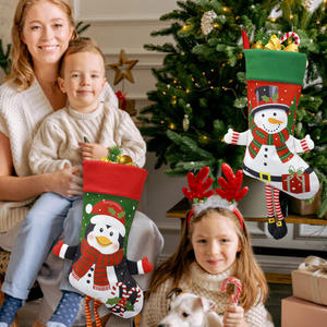 Bas <span class=keywords><strong>de</strong></span> <span class=keywords><strong>Noël</strong></span> personnalisés avec noms brodés Décoration familiale personnalisée <span class=keywords><strong>de</strong></span> <span class=keywords><strong>Noël</strong></span> pour enfants - Product Image 4