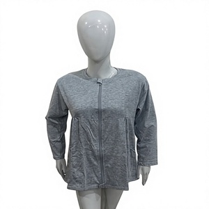 Chemise de récupération post-mastectomie pour femme avec fermetures éclair, poches de drainage et attaches pour maintenir les tubes de drainage, mélange polyester/coton - Product Image 1