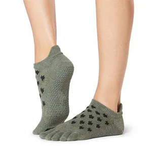 XR-0041 Five Toe Sock Womens Cotton Non Slip Five Finger Yoga Socks Pilates Socks Custom Logo
