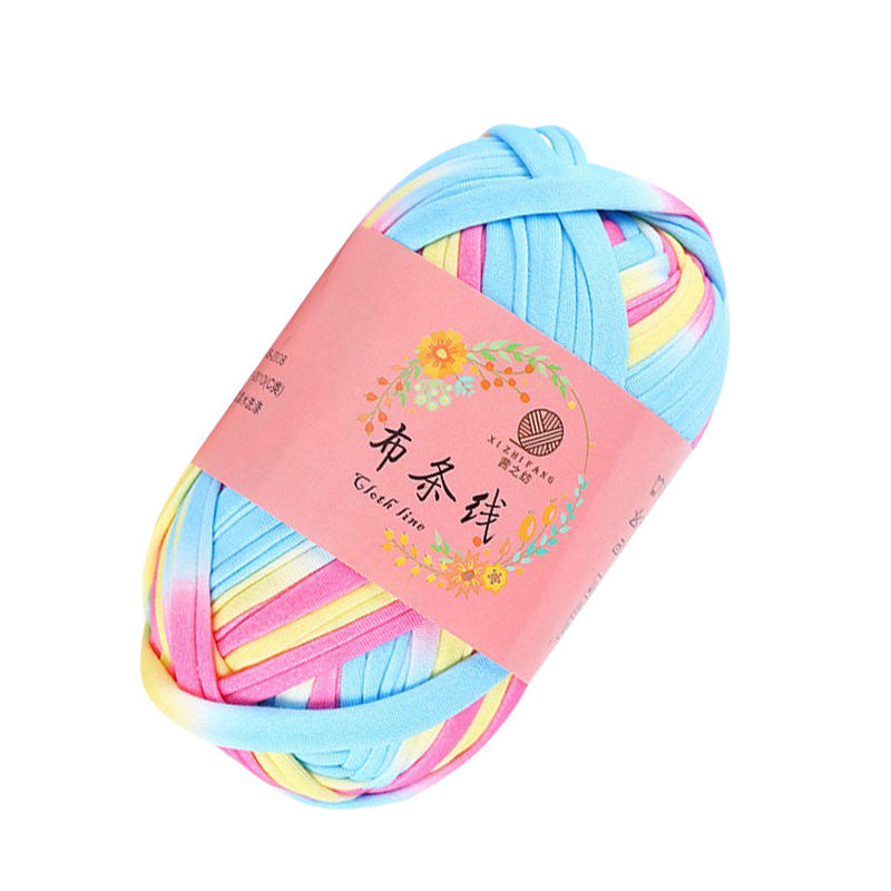 4-fleurs qui fleurissent sur la route