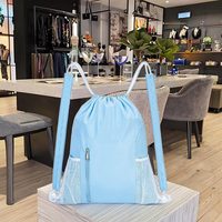 Sac à dos de sport en polyester avec cordon de serrage, logo personnalisé, rembourrage d'épaule, poche en maille, motif lettres, pour la gym et les voyages, pour hommes
