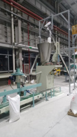 Machines d'emballage de poudre de qualité alimentaire résistantes à la corrosion (5-50 kg) utilisées pour l'alimentation en spirale de la farine, des épices et de la poudre de chaux