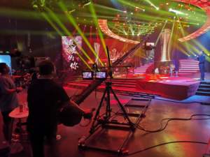 Nouvelle mise à niveau Andy Jib Pro grue de caméra de 10 mètres avec <span class=keywords><strong>4</strong></span> roues pour la diffusion - Product Image 4