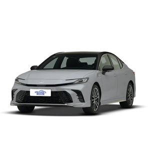 Toyota Camry hybride 2026 2.0HGVP édition luxe, transmission automatique, taille des pneus R17, berline quatre portes cinq places en cuir - Product Image 1