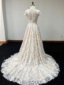 Abito <span class=keywords><strong>da</strong></span> Sposa con <span class=keywords><strong>Maniche</strong></span> a Cappuccio e Ricami 3D, Vestito <span class=keywords><strong>da</strong></span> Sposa con Fiori in Pizzo 3D per Cerimonie Nuziali - Product Image 2