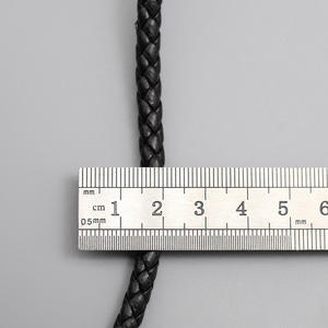 Bracelet en cuir PU tressé multi-brins fait à la main, bracelet en cuir torsadé, collier, ceinture de vêtement, forme ronde - Product Image 2