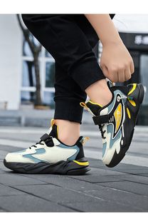 รองเท้าสเก็ตล้อเลื่อนลายการ์ตูนฤดูร้อนสำหรับเด็กผู้ชาย แห้งเร็ว ระบายอากาศได้ดี น้ำหนักเบา กันลื่น สวมใส่สบาย รองเท้ากีฬาสำหรับเด็ก - Product Image 5