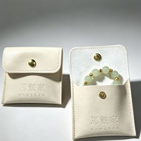 Pochette de luxe carrée en cuir PU imperméable personnalisée avec bouton-pression, recyclable, pour bijoux, colliers et bagues, avec logo personnalisé