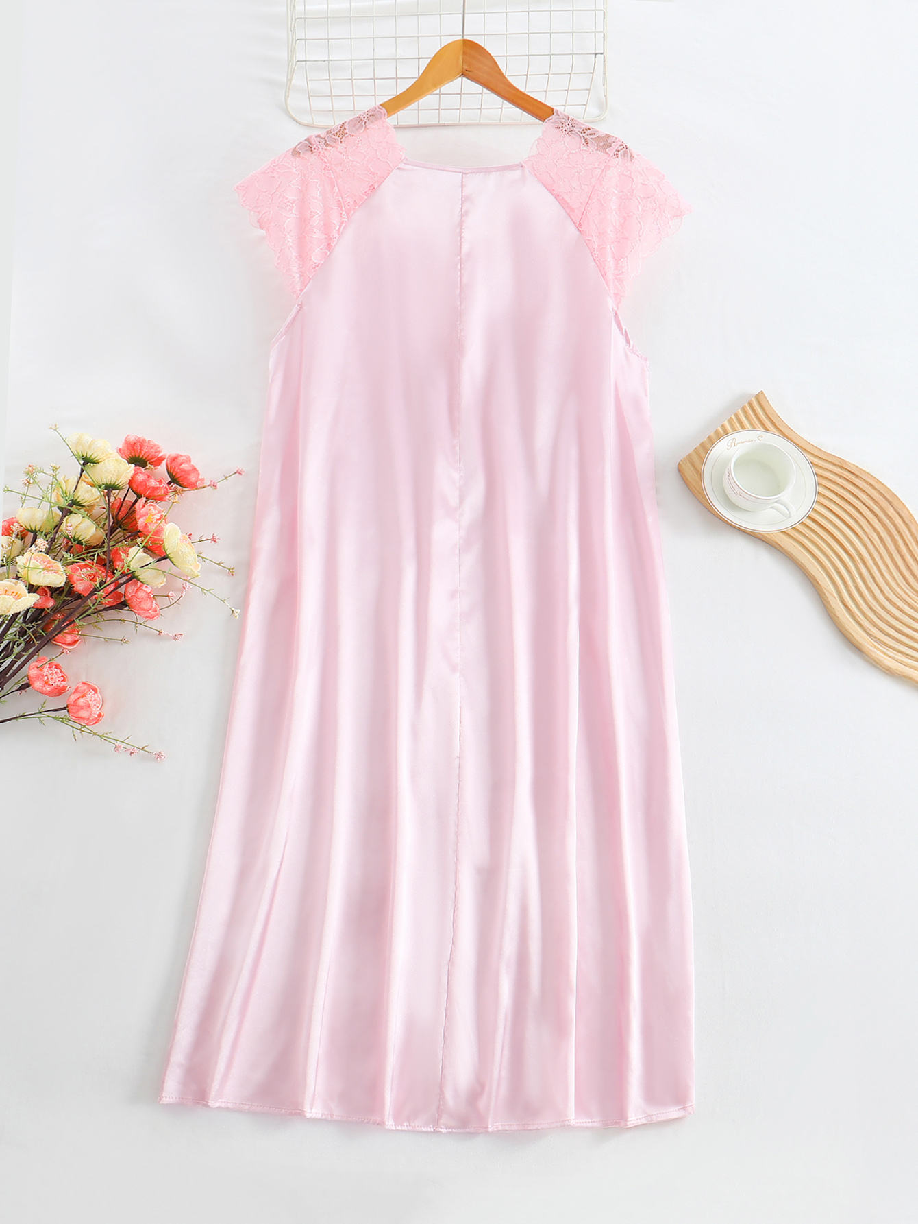 Elegant Plus Size Women's V-Neck Lace-Trimmed Nightgown With Bow