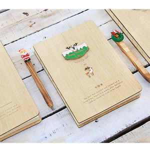Christmas Promotion <span class=keywords><strong>Amazon</strong></span> Hot Selling Wood Bamboo Cover <span class=keywords><strong>A5</strong></span> Notebook Notepad With Pen Sheets Recycled Paper - Product Image 2