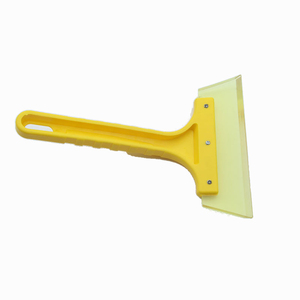 Haute qualité voiture neige brosse grattoir à glace voiture <span class=keywords><strong>pare</strong></span>-<span class=keywords><strong>brise</strong></span> grattoir à glace outil Abs Tpr lavage de voiture <span class=keywords><strong>balai</strong></span> - Product Image 4