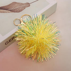 Multi colour <span class=keywords><strong>Magic</strong></span> Light Gold Color Silk Ball Glittery <span class=keywords><strong>Pom</strong></span> <span class=keywords><strong>Pom</strong></span> porte-clés Pendentif en laine Petit sac cadeau Ornements - Product Image 2