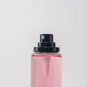 Fabricant OEM de marque privée <span class=keywords><strong>fixateur</strong></span> de <span class=keywords><strong>maquillage</strong></span> en <span class=keywords><strong>spray</strong></span> imperméable pour fond de teint en <span class=keywords><strong>spray</strong></span> protecteur - Product Image 3