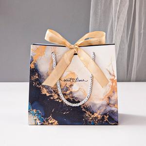 Wholesale New Gilded Marbled Recycled Materials Luxury Gift Bags Handbags Magnetic Closure Fashionable Foreign Paper Bags - Product Image 5
