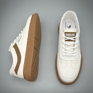 Nouvelles baskets blanches à semelle souple, respirantes, polyvalentes et tendance de style coréen pour un usage décontracté - Product Image 4