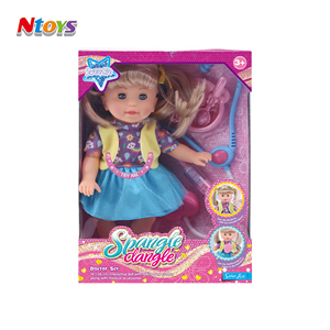 Bambola Dottore Interattiva da 14 Pollici per Bambine con Accessori Medici - Impara a Prenderti Cura degli Altri - Product Image 4