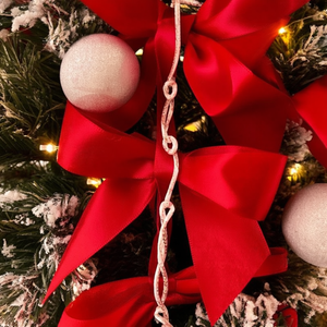 <b>Red</b> Satin <b>Ribbon</b> Bow Pre Tied With Wire Twist Tie For Christmas Gift Wrapping And Decoration - Product Image 2