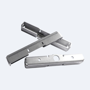 Pièces métalliques estampées sur mesure pour l'automobile, support de batterie EV, composants estampés - Product Image 1