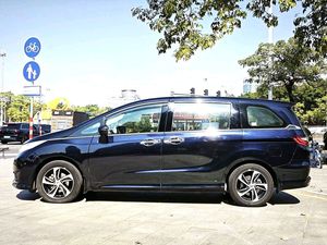 ฮอนด้า โอดิสซีย์ MPV ปี 2015 เอิร์ธ ดรีมส์ CVT รถมินิแวน 7 ที่นั่ง รถมือสองจากตัวแทนจำหน่าย ฮอนด้า โอดิสซีย์ เกียร์ออโต้ - Product Image 4