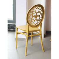Chaise de Repas Dossier Fleur en Résine Dorée pour Restaurant, Vente en Gros, Location de Banquets, Mariages et Événements