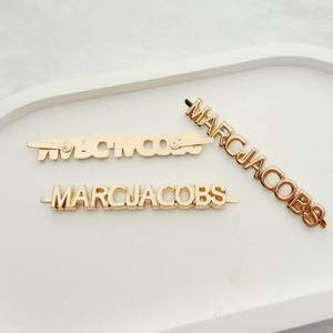 ขายส่งป้ายโลหะแบรนด์หรู ป้ายโลหะแบรนด์เนมสำหรับกระเป๋าผ้า - Product Image 3