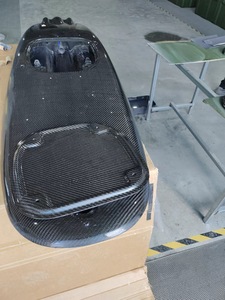 Planche de surf électrique en fibre de carbone personnalisée - Planche de sports nautiques motorisée puissante à grande vitesse avec batterie rechargeable - Product Image 5